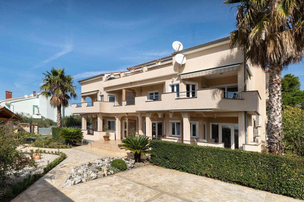 Apartmani Niko Kožino Extérieur photo