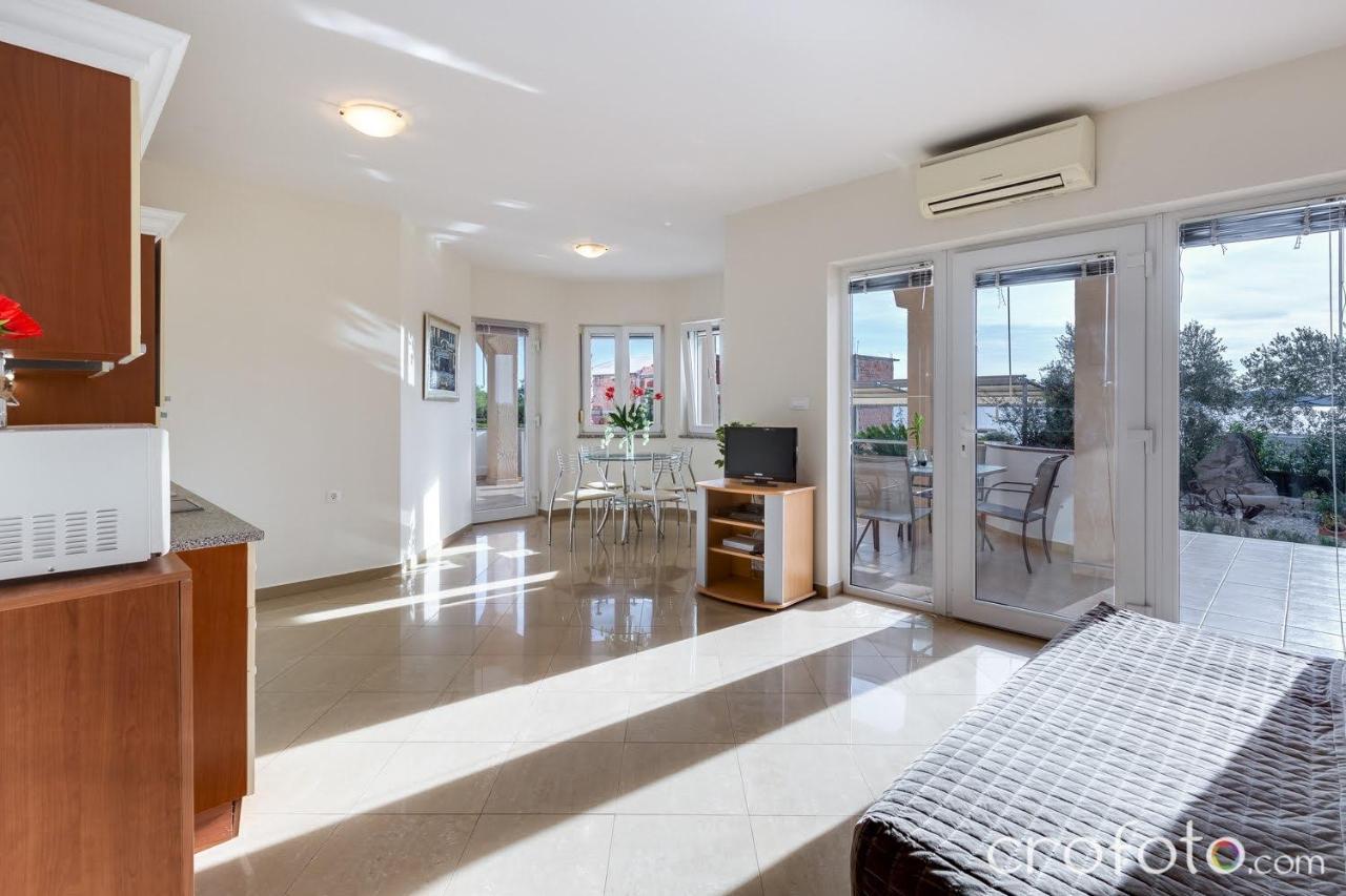 Apartmani Niko Kožino Extérieur photo